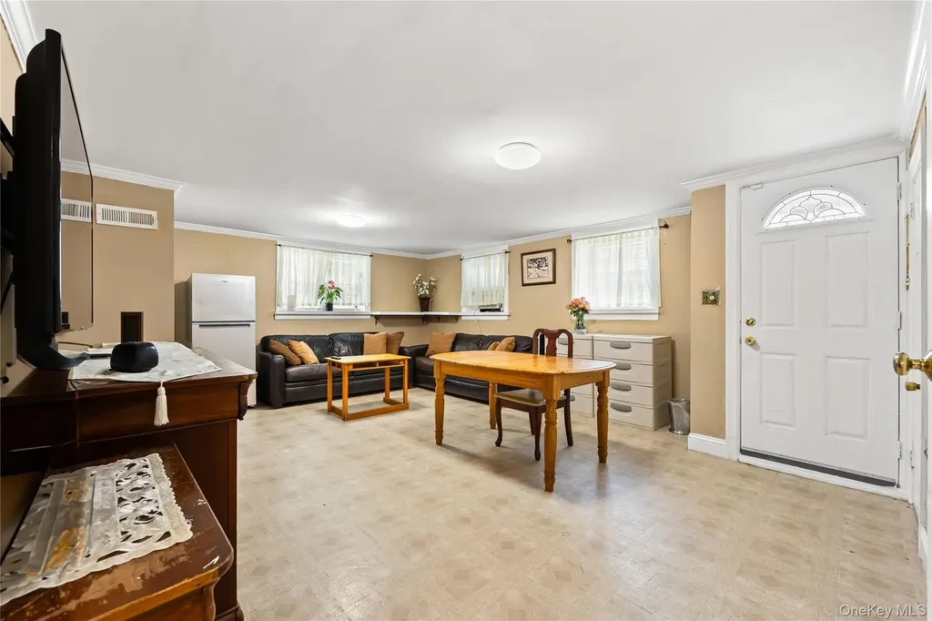 1320 East 101st Street Brooklyn NY 11236