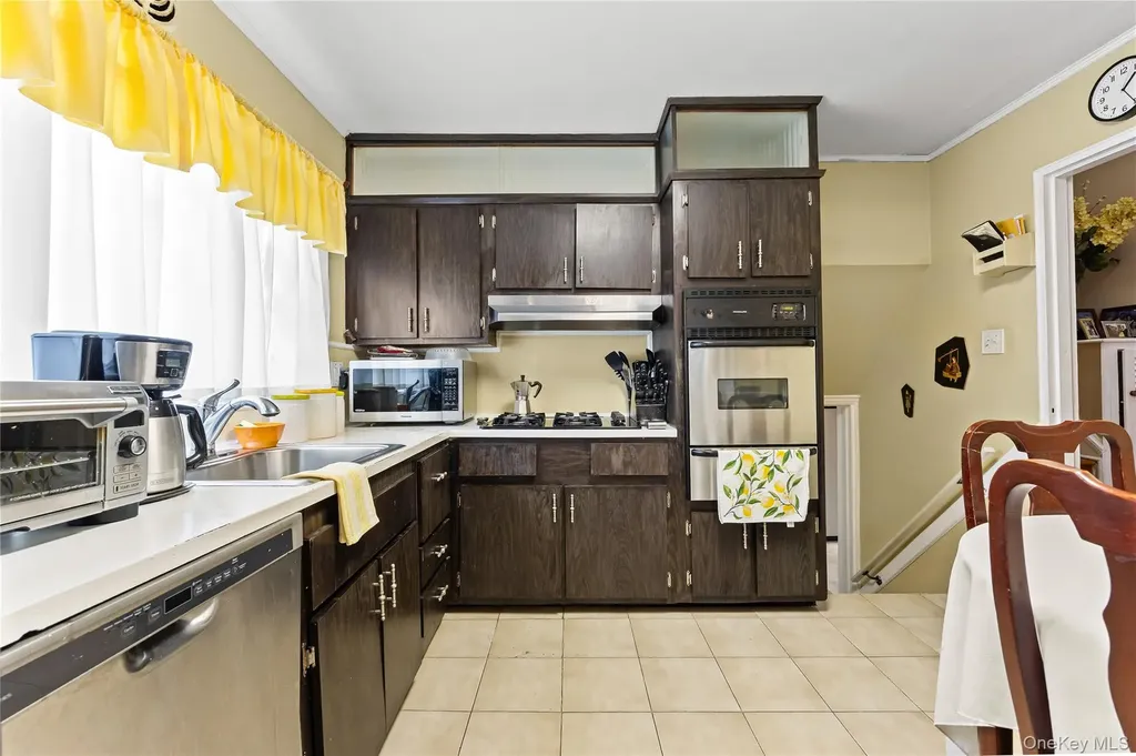 1320 East 101st Street Brooklyn NY 11236