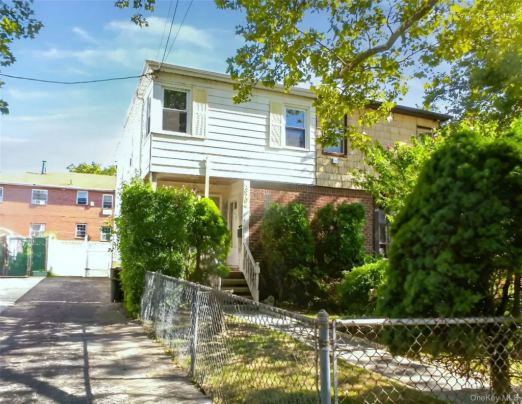8704 Avenue M Brooklyn NY 11236