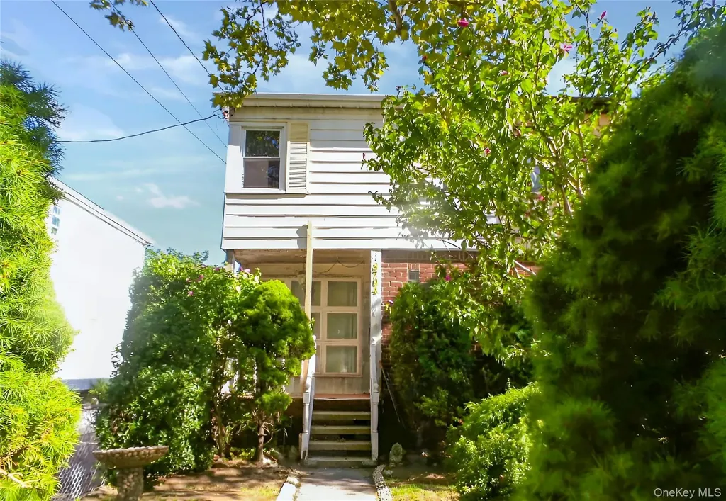 8704 Avenue M Brooklyn NY 11236