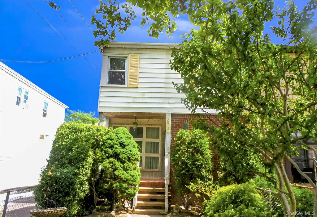8704 Avenue M Brooklyn NY 11236