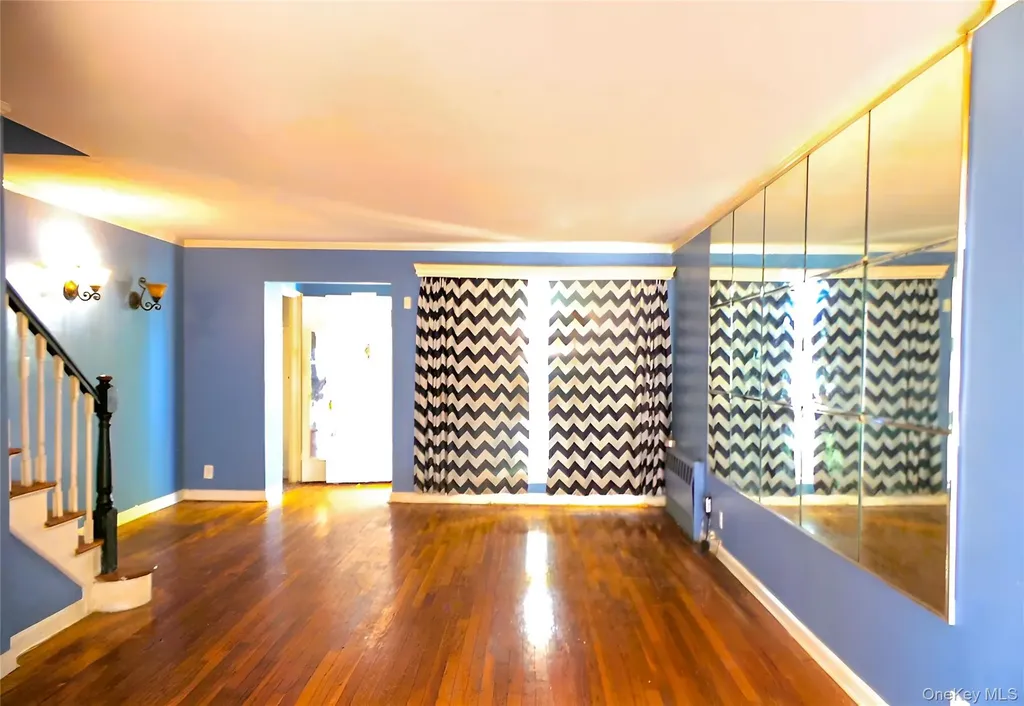 8704 Avenue M Brooklyn NY 11236