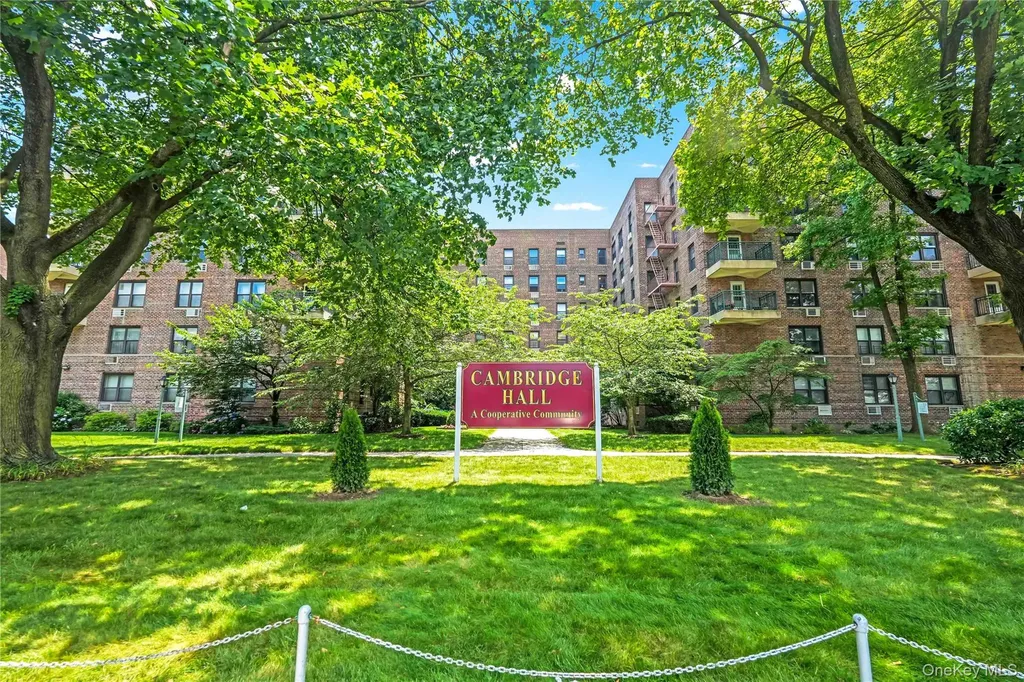 224-24 Union Turnpike Bayside NY 11364