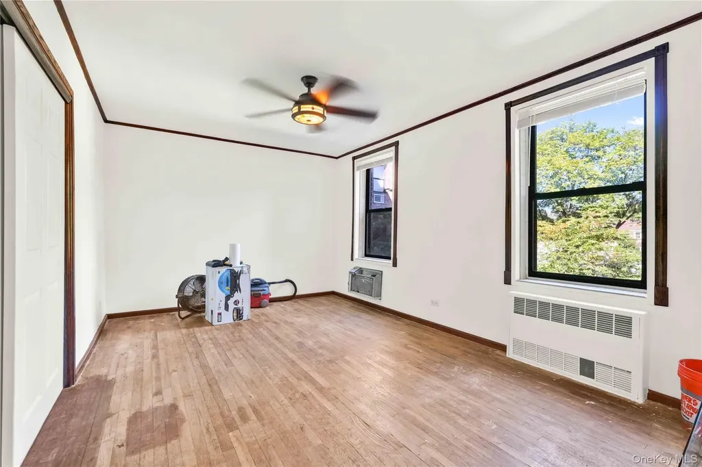 224-24 Union Turnpike Bayside NY 11364