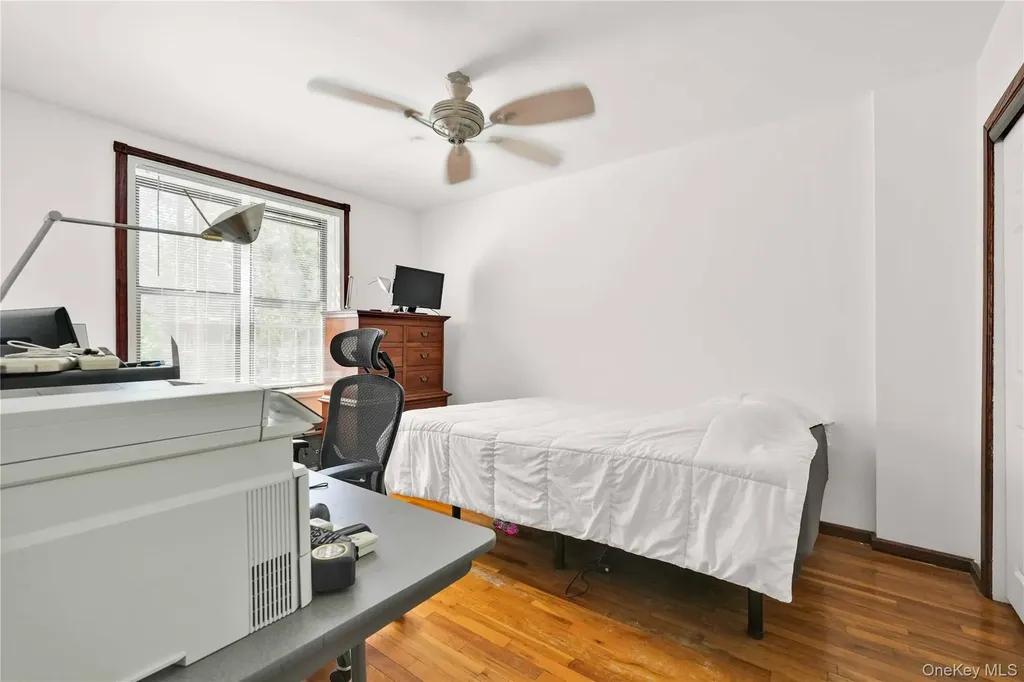 224-24 Union Turnpike Bayside NY 11364