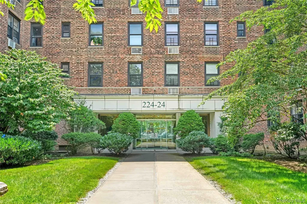 224-24 Union Turnpike Bayside NY 11364