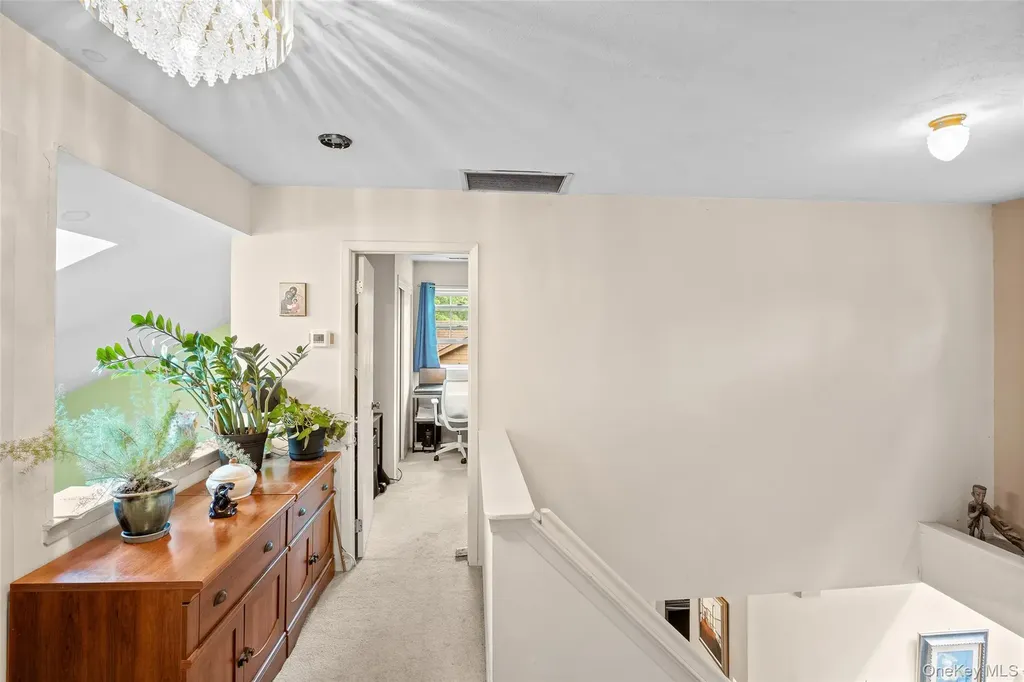 7 Sutton Place Islip NY 11751