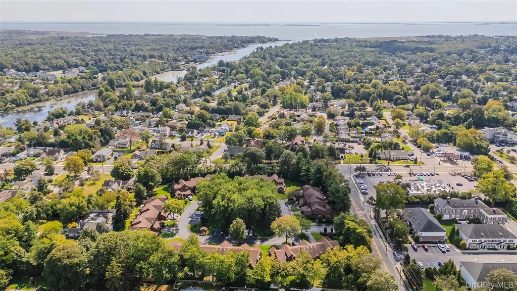 7 Sutton Place Islip NY 11751