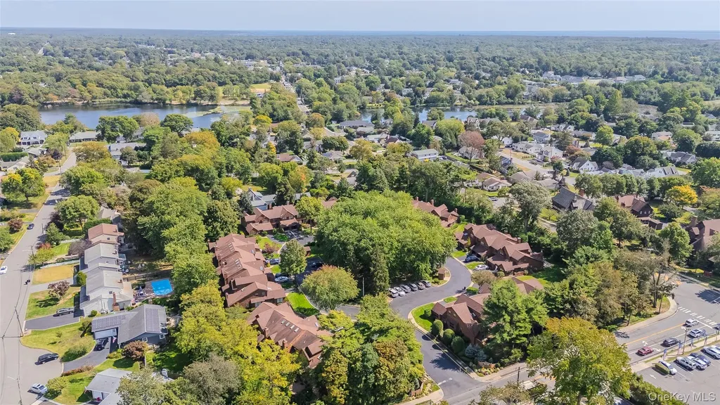 7 Sutton Place Islip NY 11751