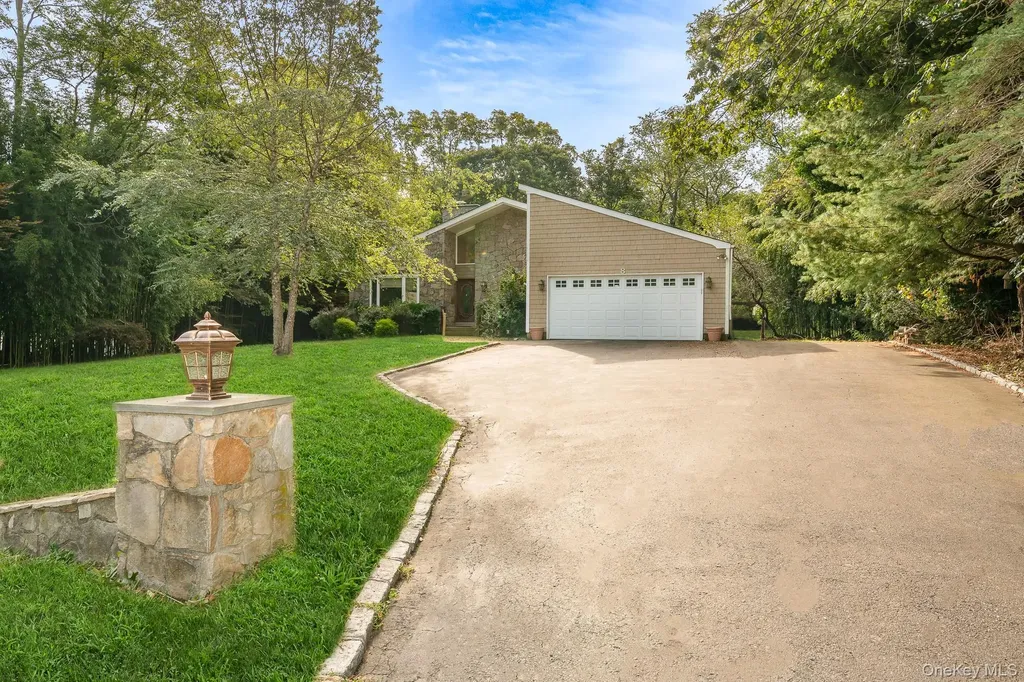 8 Sunset Lane E Miller Place NY 11764
