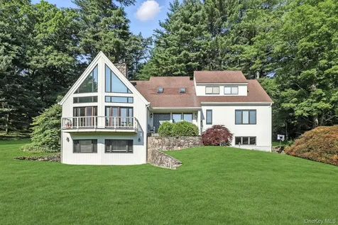 6 Whippoorwill Lake Road Chappaqua NY 10514