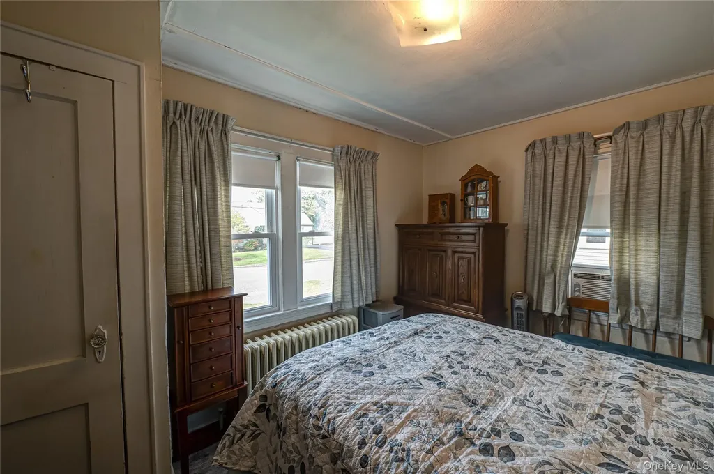 7 Bailey Avenue Babylon NY 11702