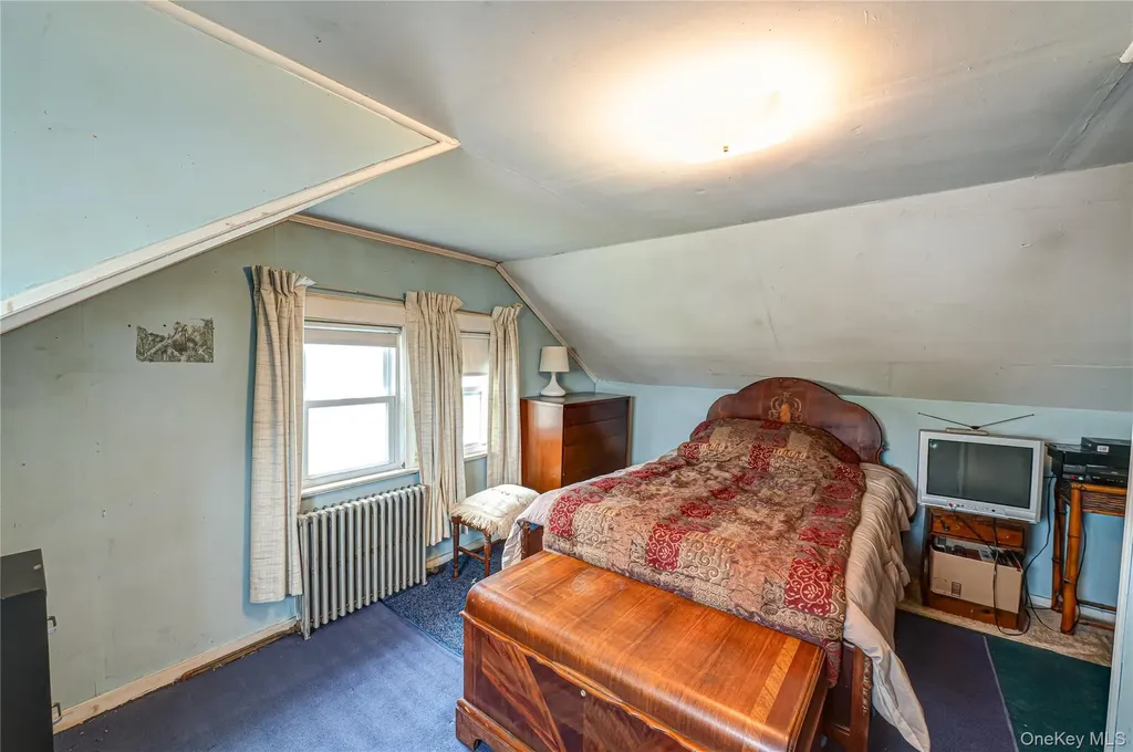 7 Bailey Avenue Babylon NY 11702