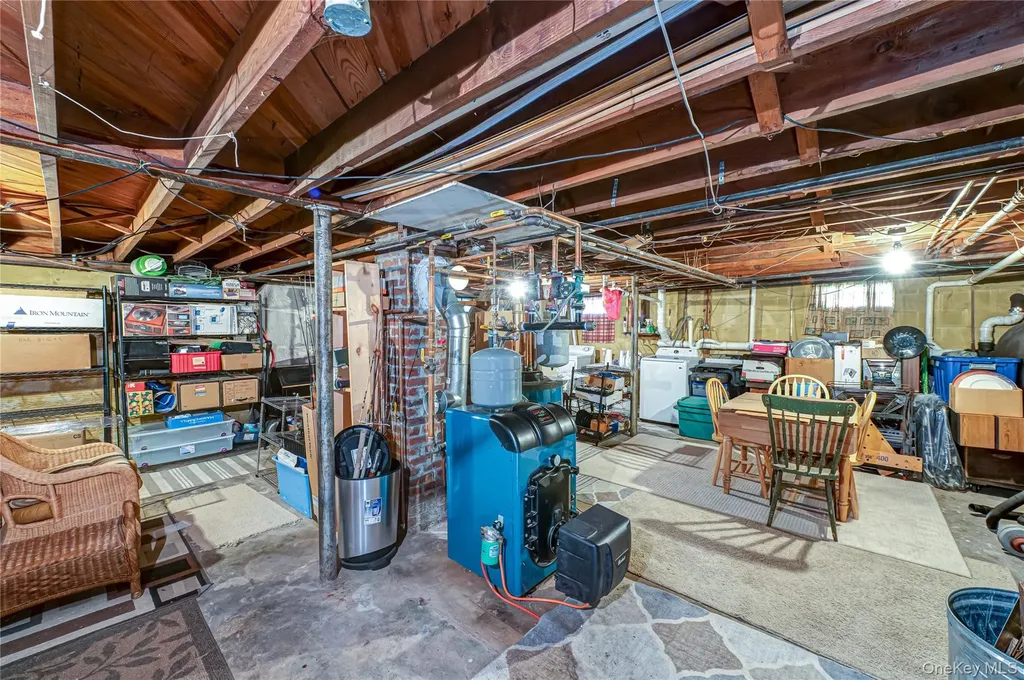 7 Bailey Avenue Babylon NY 11702