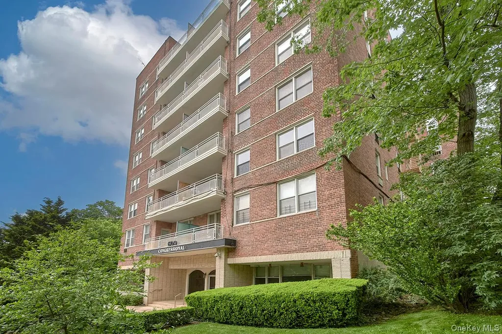 609 Kappock Street Bronx NY 10463