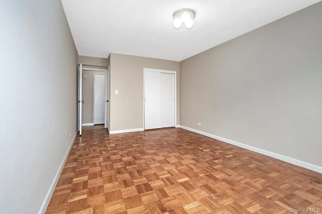 609 Kappock Street Bronx NY 10463