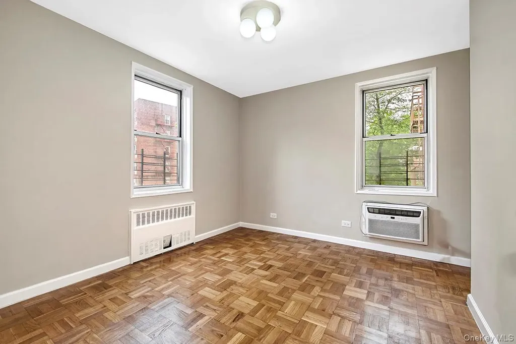 609 Kappock Street Bronx NY 10463