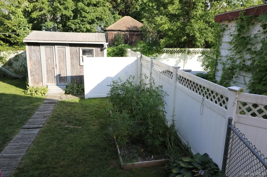 30 Willow Street Beacon NY 12508