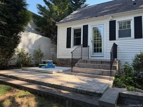 154 North Road White Plains NY 10603