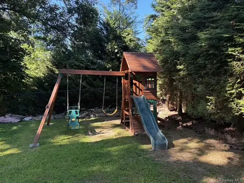 154 North Road White Plains NY 10603