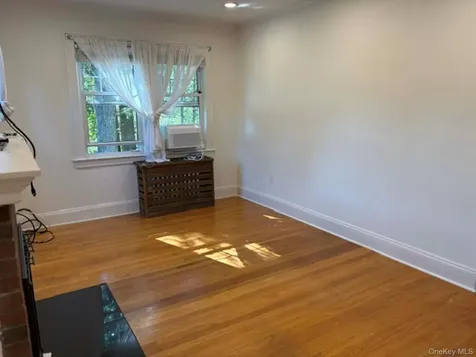 154 North Road White Plains NY 10603