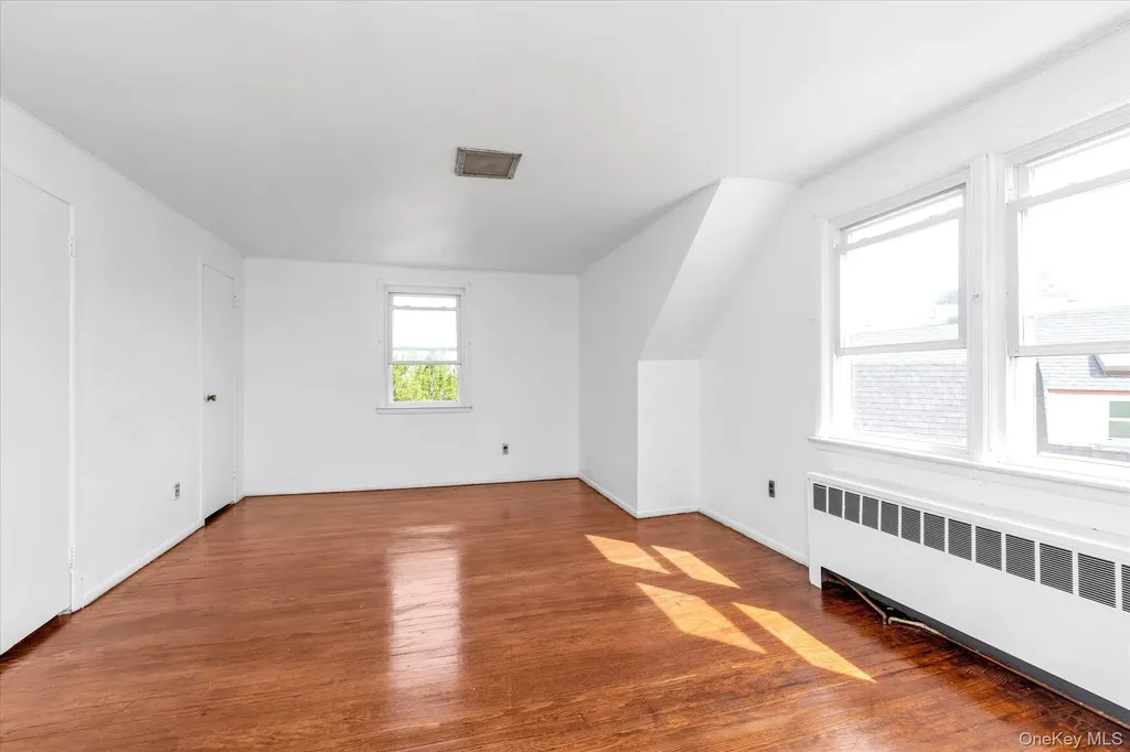 1055 Archer Place Baldwin NY 11510