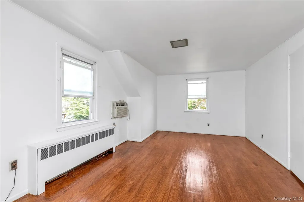 1055 Archer Place Baldwin NY 11510