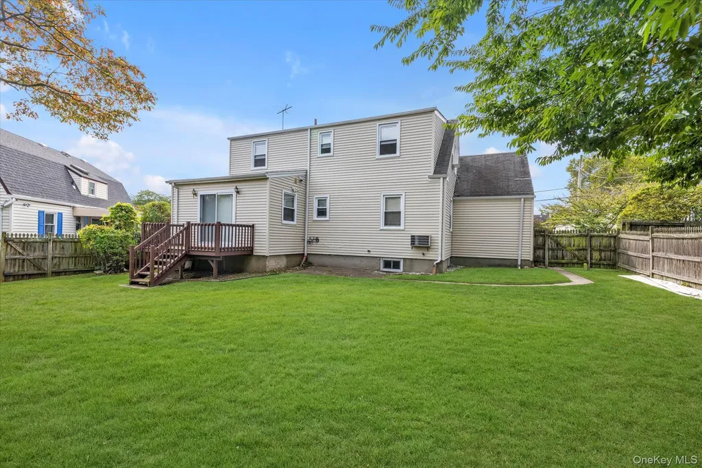 1055 Archer Place Baldwin NY 11510