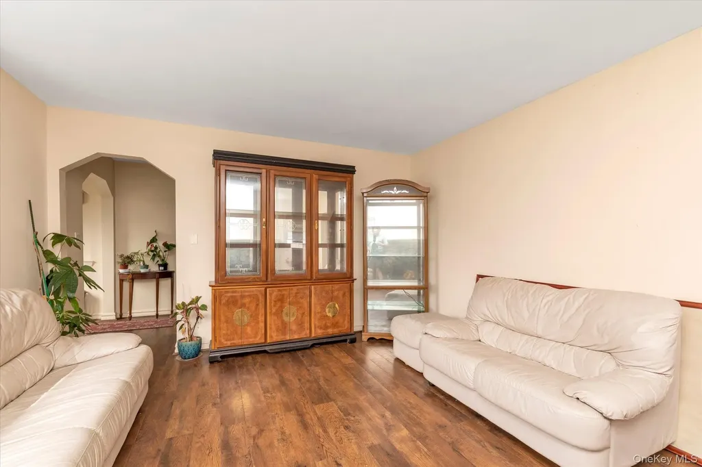 1055 Archer Place Baldwin NY 11510
