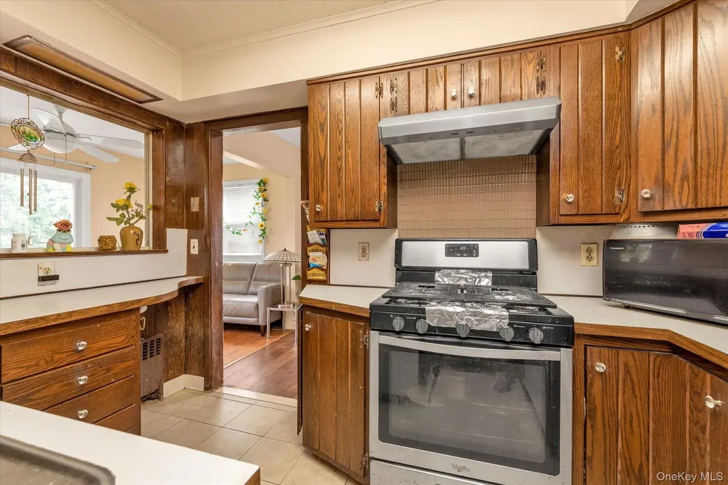 1055 Archer Place Baldwin NY 11510