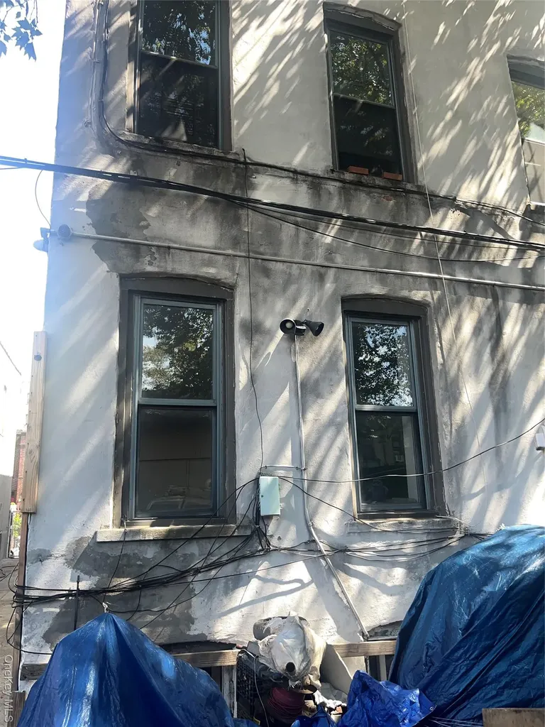 202 E 96th Street Brooklyn NY 11212