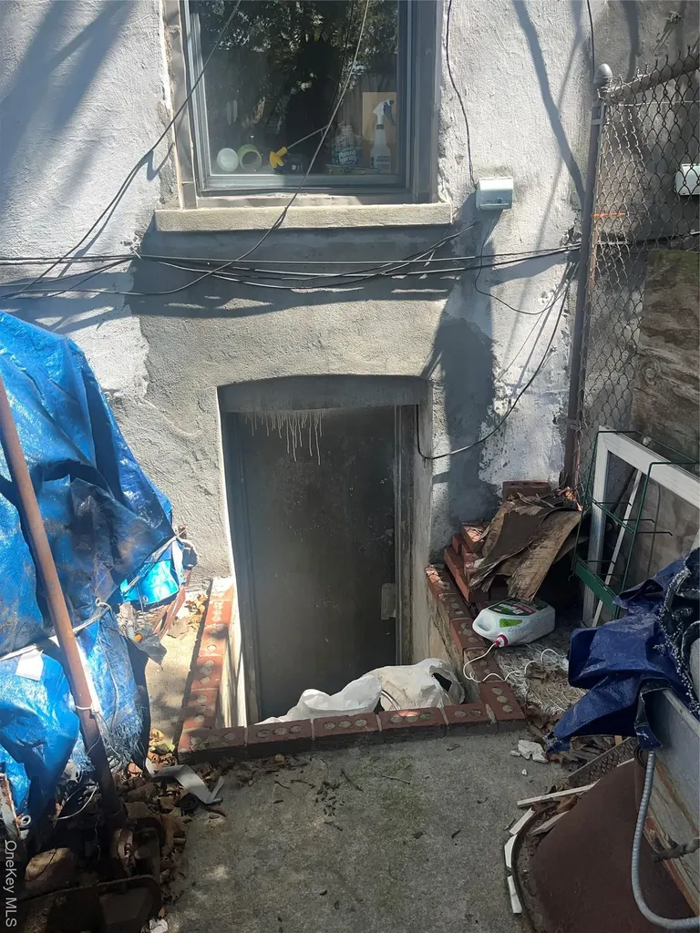 202 E 96th Street Brooklyn NY 11212