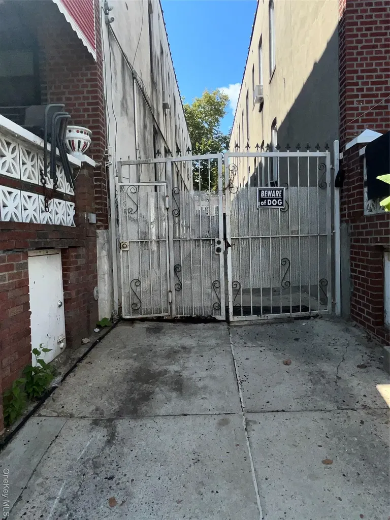 202 E 96th Street Brooklyn NY 11212