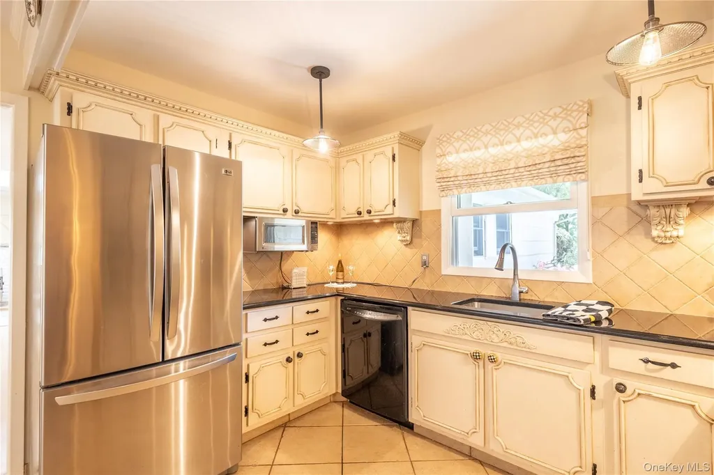 66 Barker Drive Stony Brook NY 11790