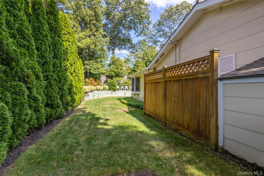 66 Barker Drive Stony Brook NY 11790