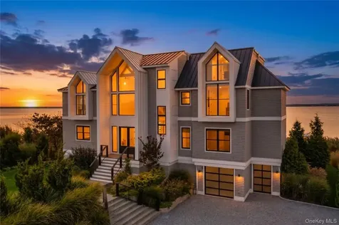 20 Cove Lane Westhampton Dunes NY 11978