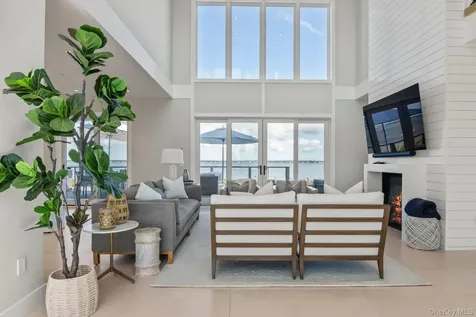 20 Cove Lane Westhampton Dunes NY 11978