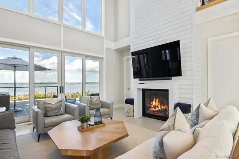20 Cove Lane Westhampton Dunes NY 11978