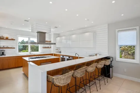 20 Cove Lane Westhampton Dunes NY 11978