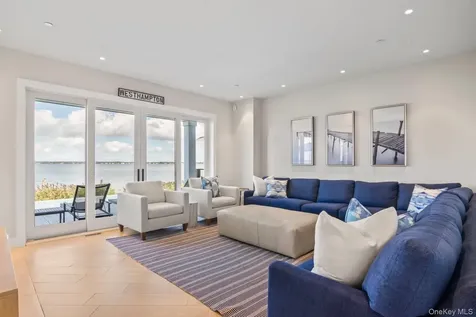 20 Cove Lane Westhampton Dunes NY 11978