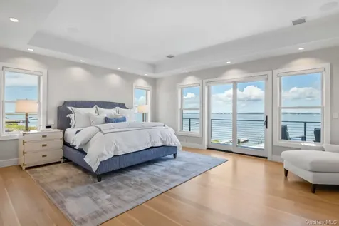 20 Cove Lane Westhampton Dunes NY 11978