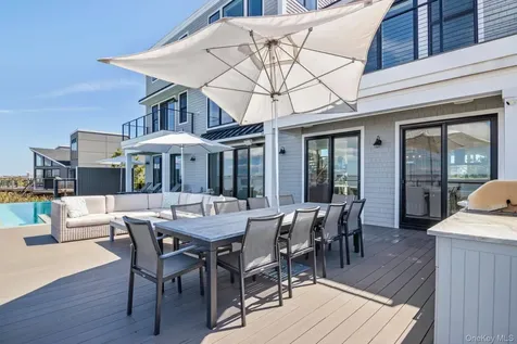 20 Cove Lane Westhampton Dunes NY 11978