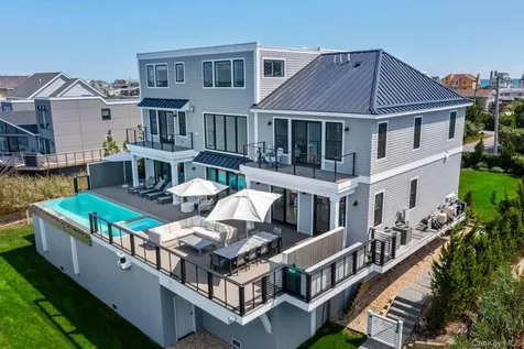 20 Cove Lane Westhampton Dunes NY 11978