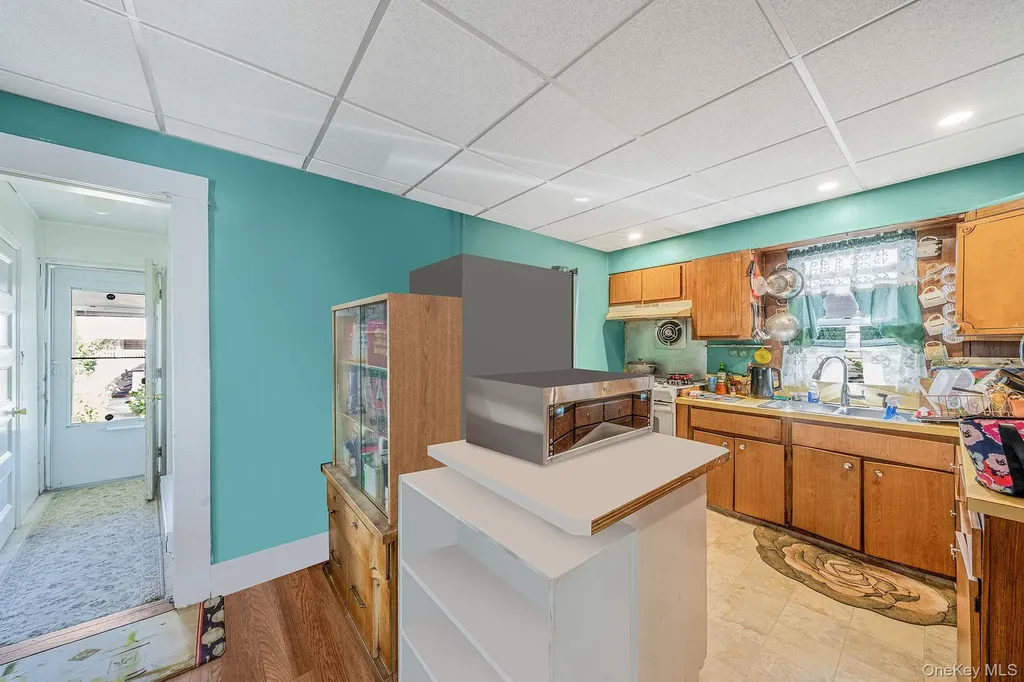173 E Seaman Avenue Freeport NY 11520