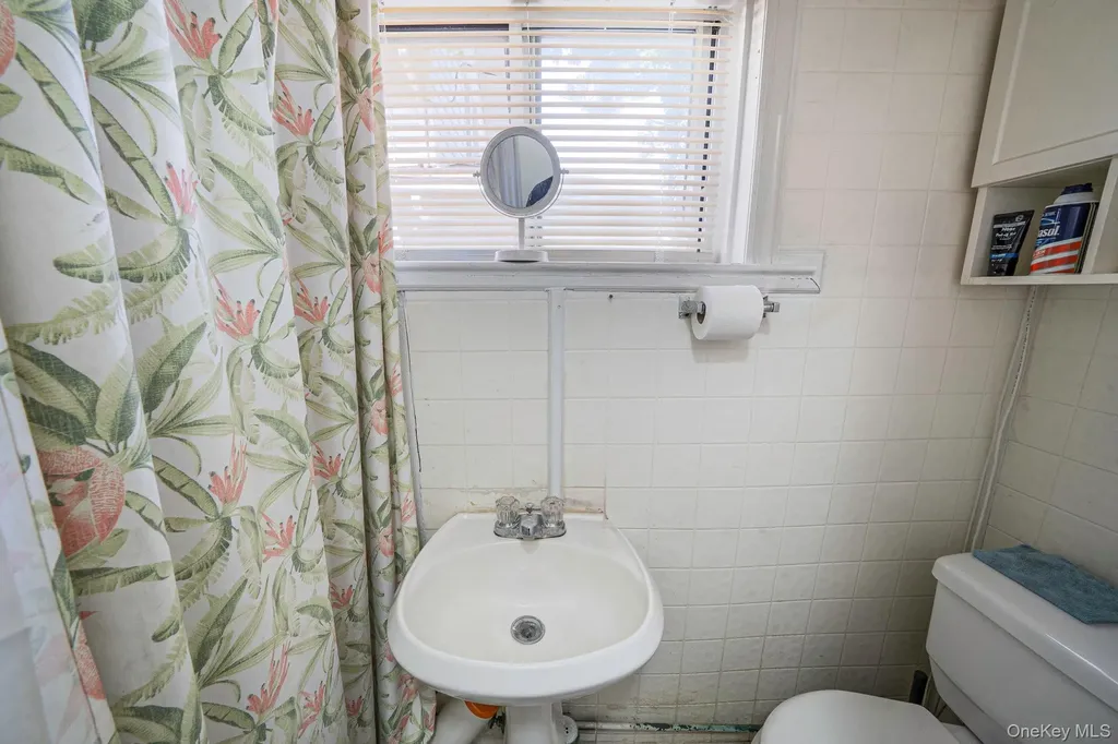 173 E Seaman Avenue Freeport NY 11520