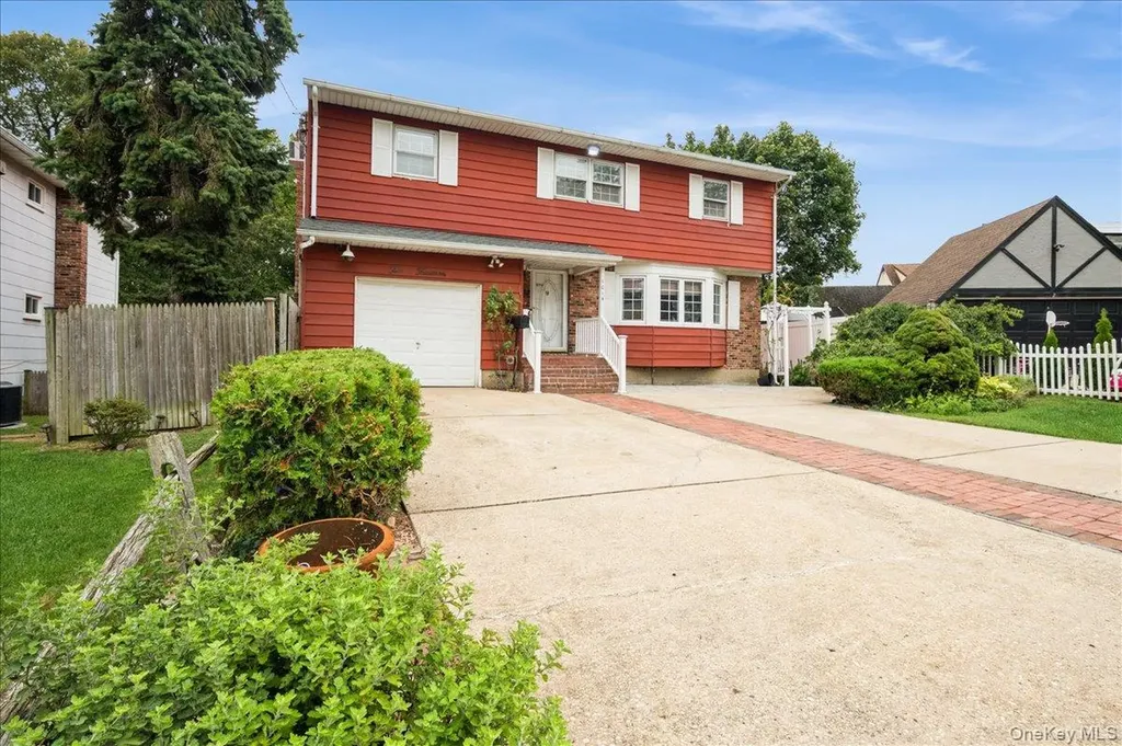 1014 Kings Parkway North Baldwin NY 11510