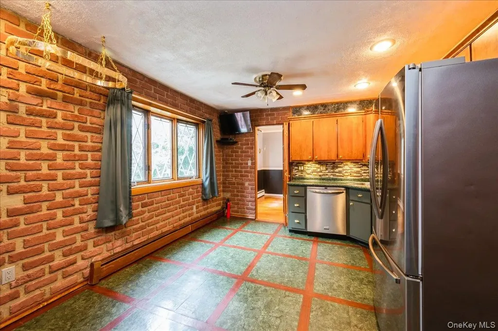 1014 Kings Parkway North Baldwin NY 11510