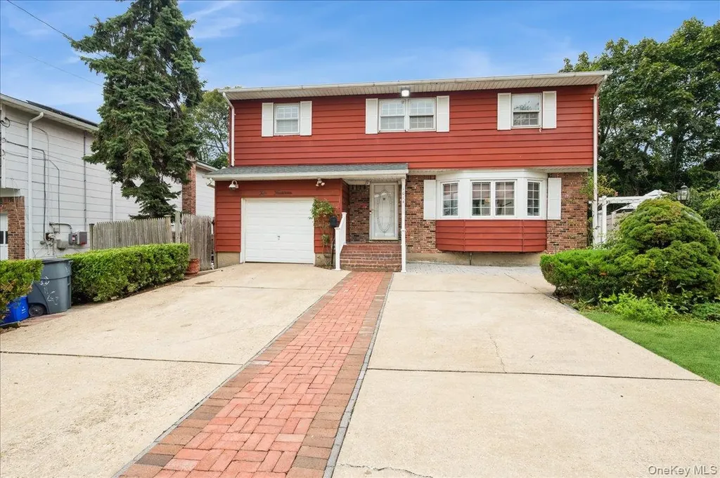 1014 Kings Parkway North Baldwin NY 11510