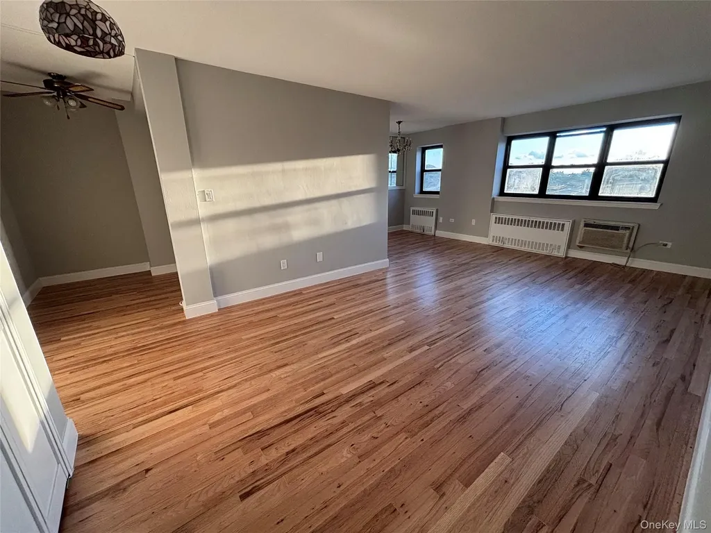 4200 Herkimer Place Bronx NY 10470