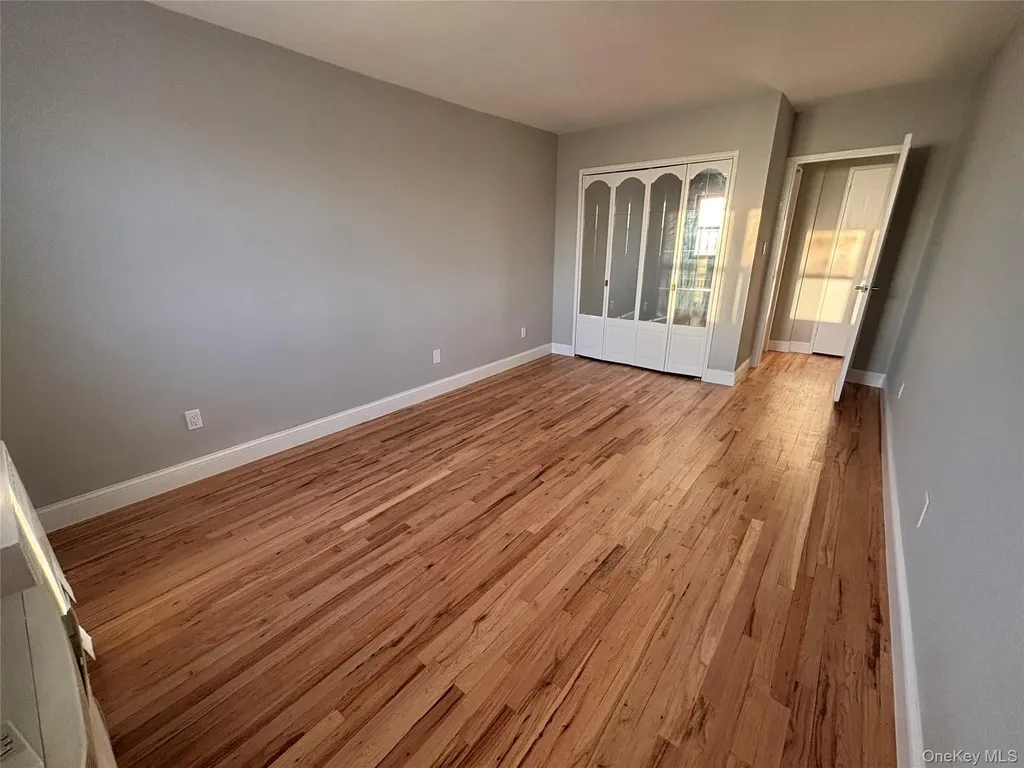 4200 Herkimer Place Bronx NY 10470